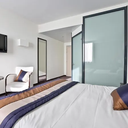 Hotell Western Europe 4*