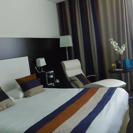 Western Europe Hotell 4*