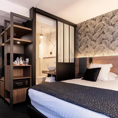 Western Europe Hotell 4*